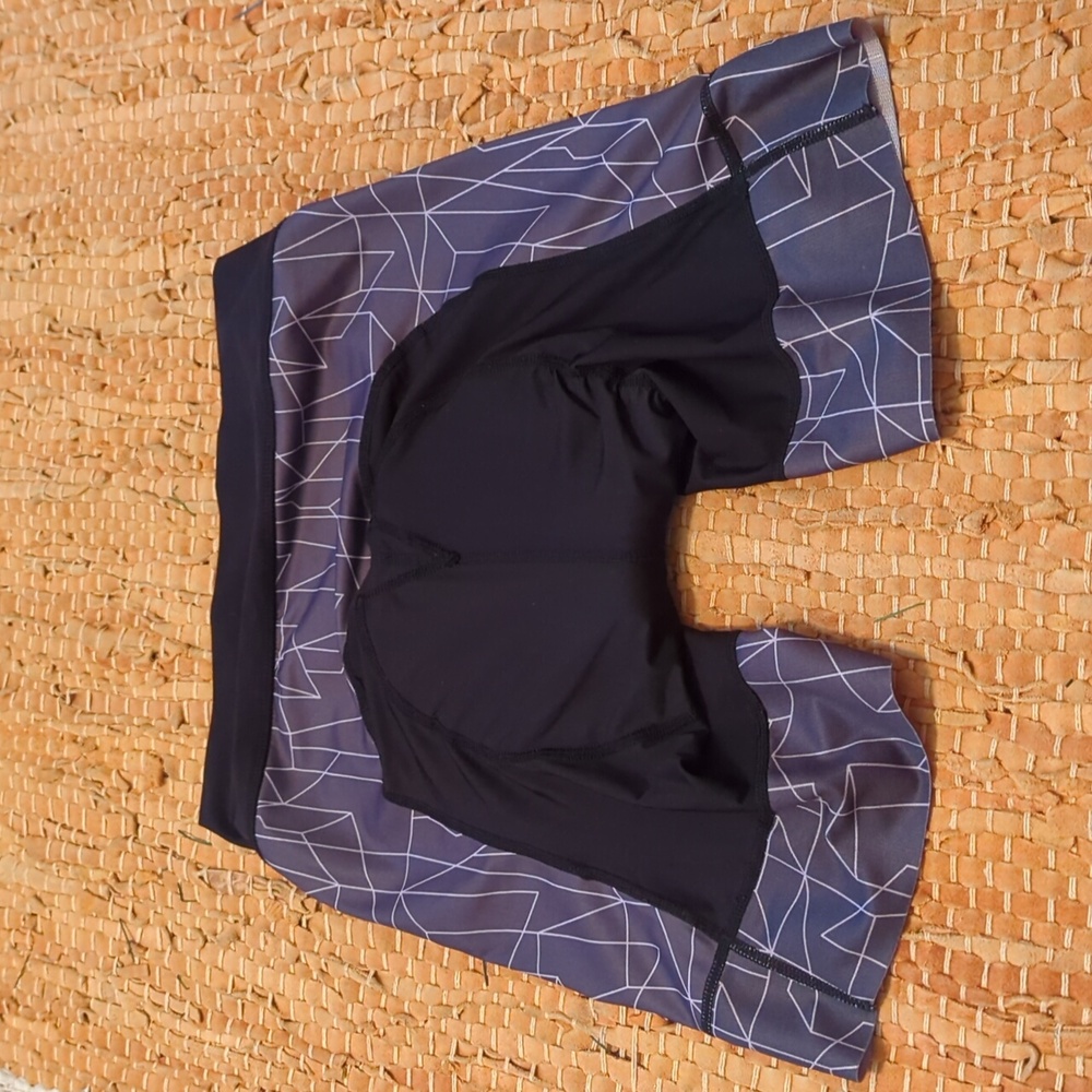 M She Beest Bike Shorts - Picture 6 of 7